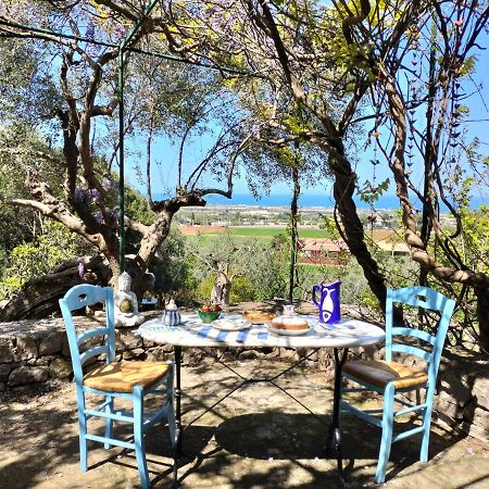 Bed and Breakfast Le Finestre Sul Mare Conversano Exterior foto