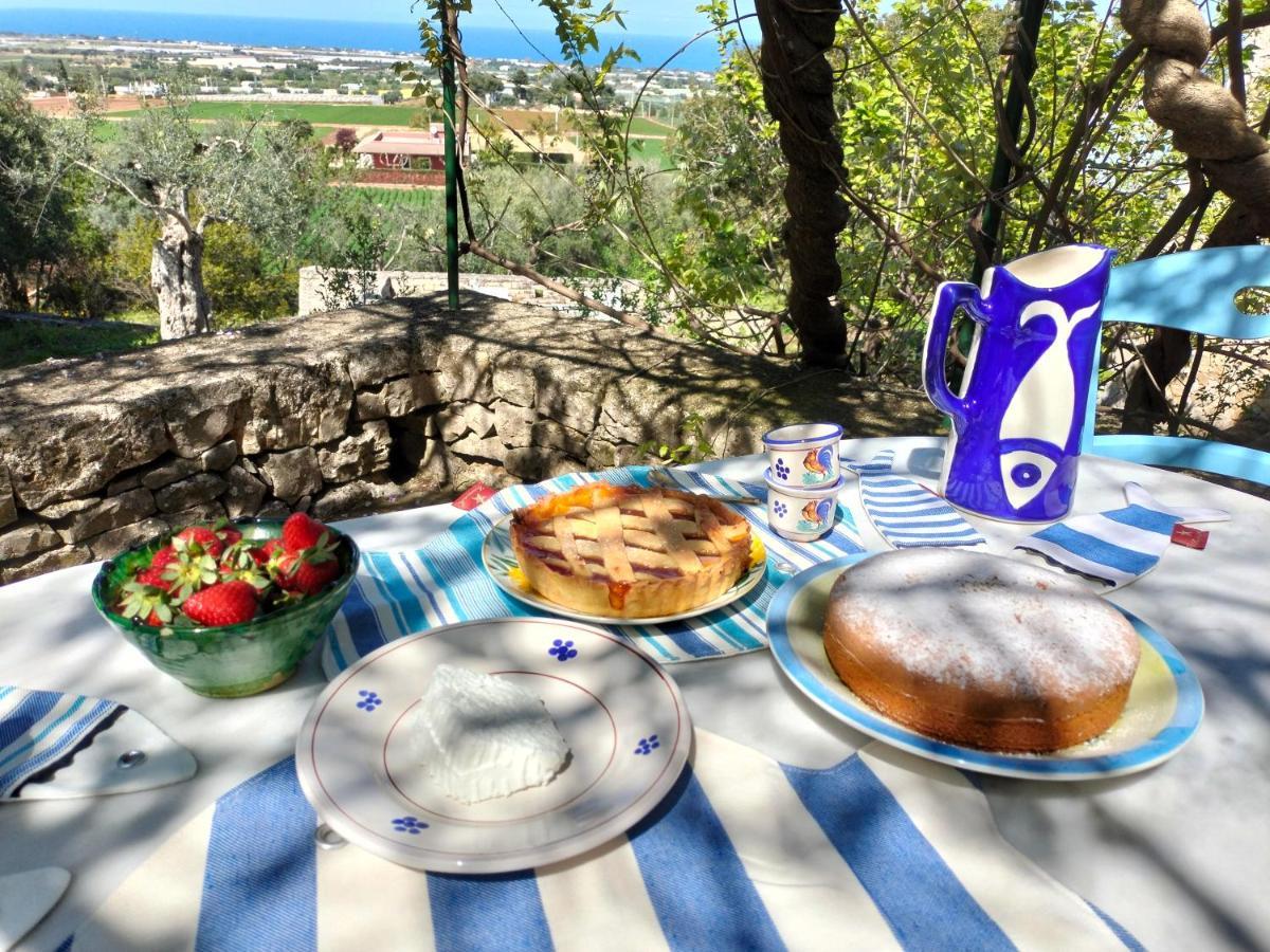 Bed and Breakfast Le Finestre Sul Mare Conversano Exterior foto