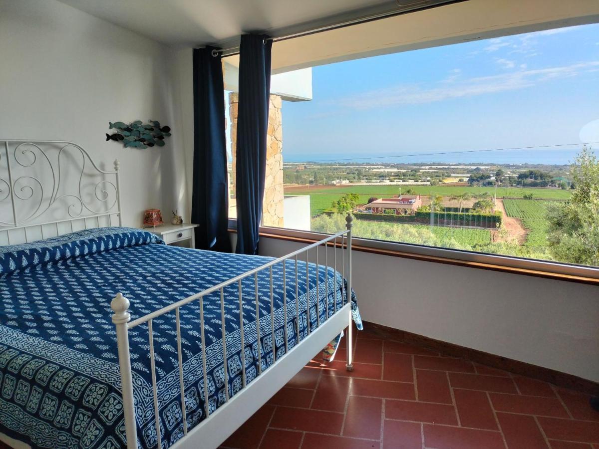 Bed and Breakfast Le Finestre Sul Mare Conversano Exterior foto